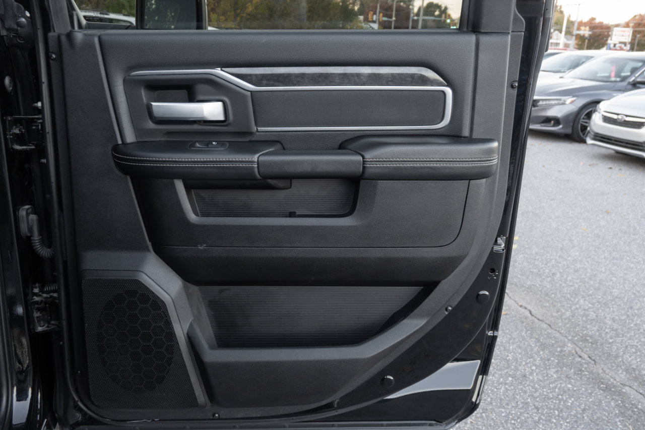 Used 2024 RAM 2500 Big Horn w/ Bed Utility Group image 32