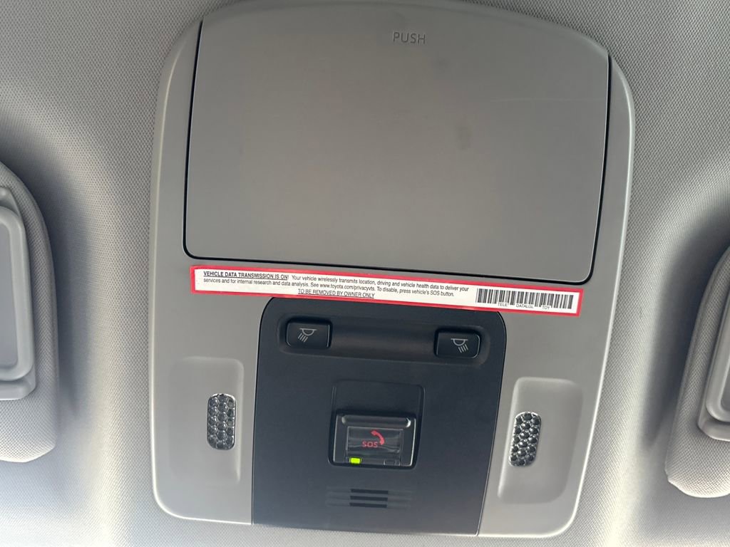 Used 2022 Toyota Camry SE image 13