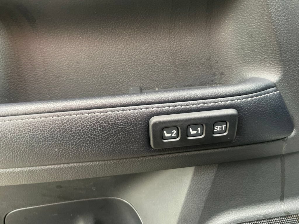 Used 2019 Toyota 4Runner Limited AWD/4WD image 19
