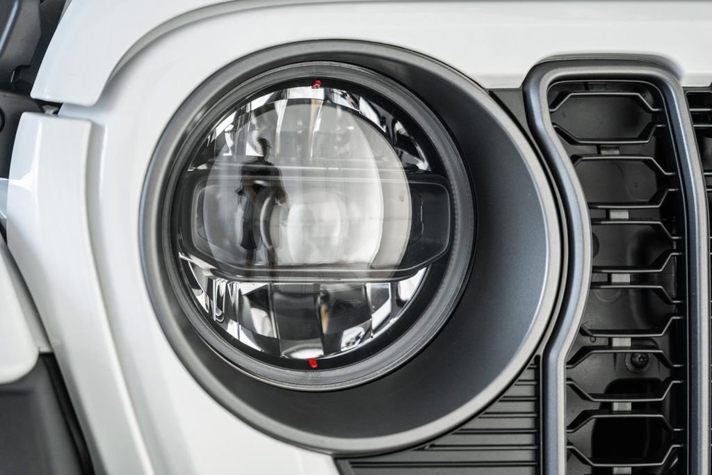 New 2025 Jeep Gladiator Sport image 10