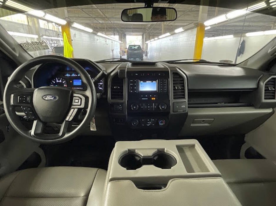 Used 2022 Ford F250 XL w/ Power Equipment Group AWD/4WD image 16