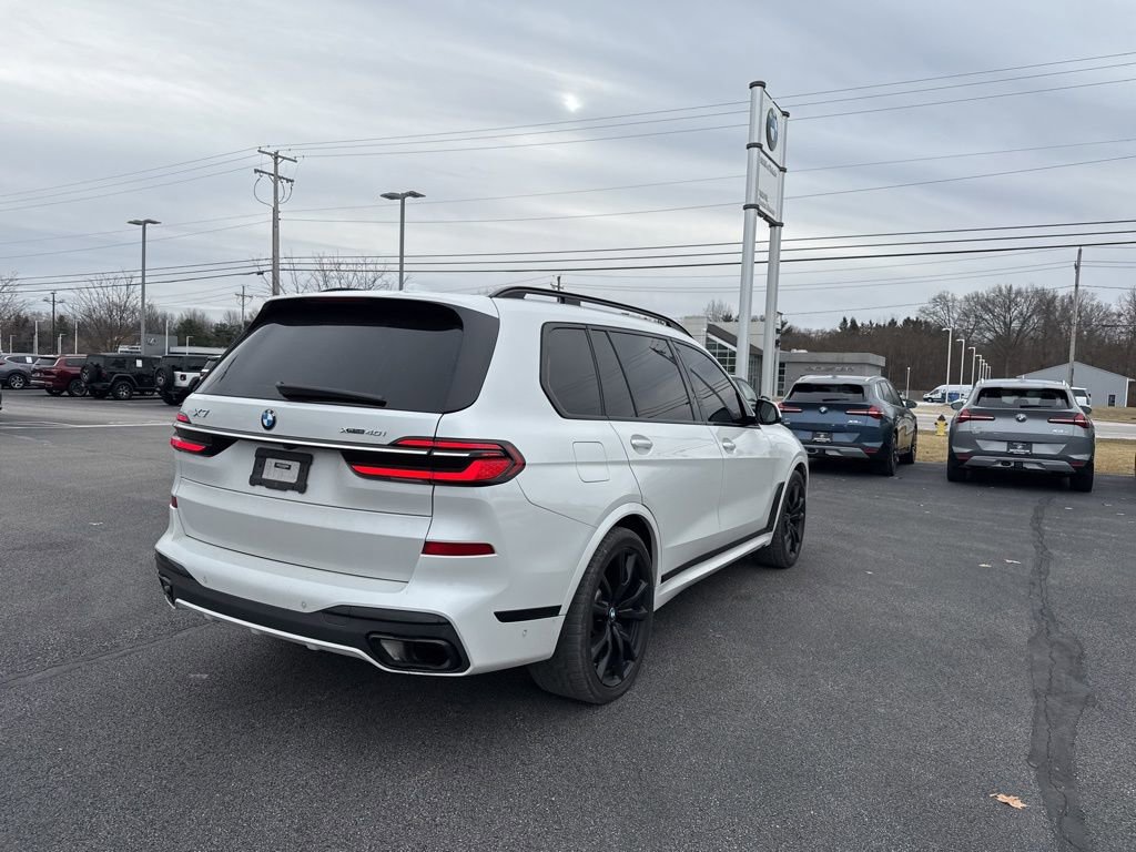 Used 2024 BMW X7 xDrive40i w/ Premium Package image 23