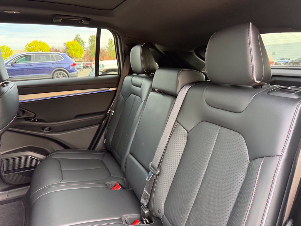 Used 2025 Jeep Wagoneer S Limited AWD/4WD image 30