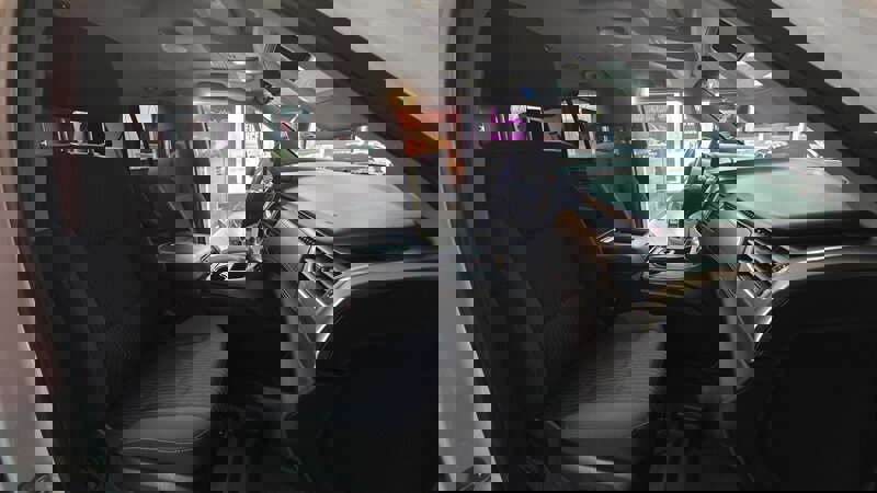 Used 2019 Chevrolet Tahoe 4WD w/ Enhanced Driver Alert Package image 25