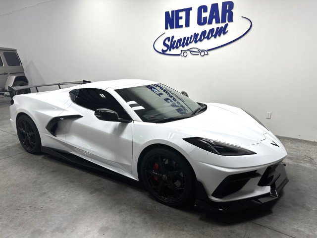 Used 2022 Chevrolet Corvette Stingray Premium Cpe w/ Z51 Performance Package RWD image 1