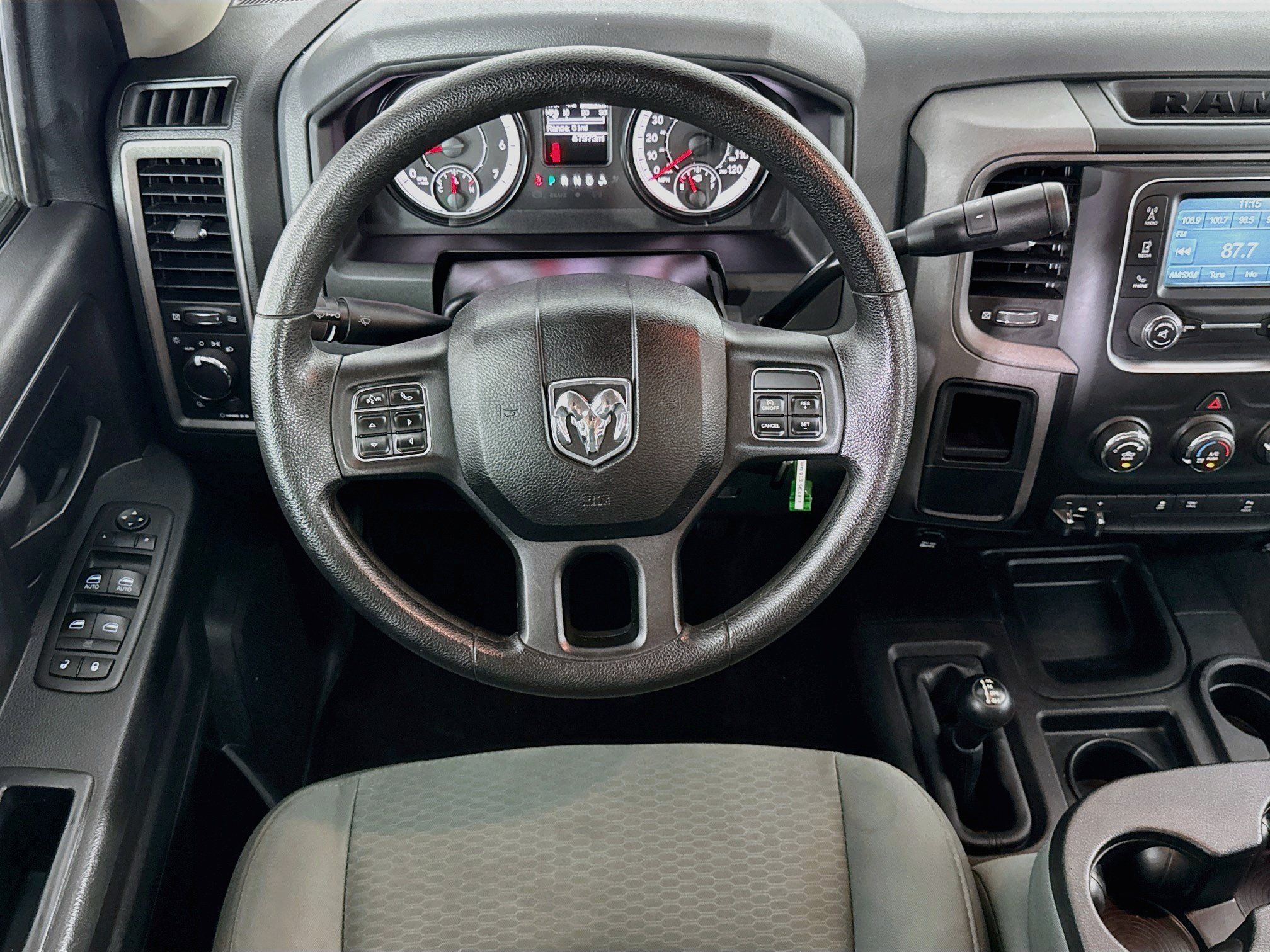 Used 2016 RAM 2500 Tradesman w/ Chrome Appearance Group AWD/4WD image 15