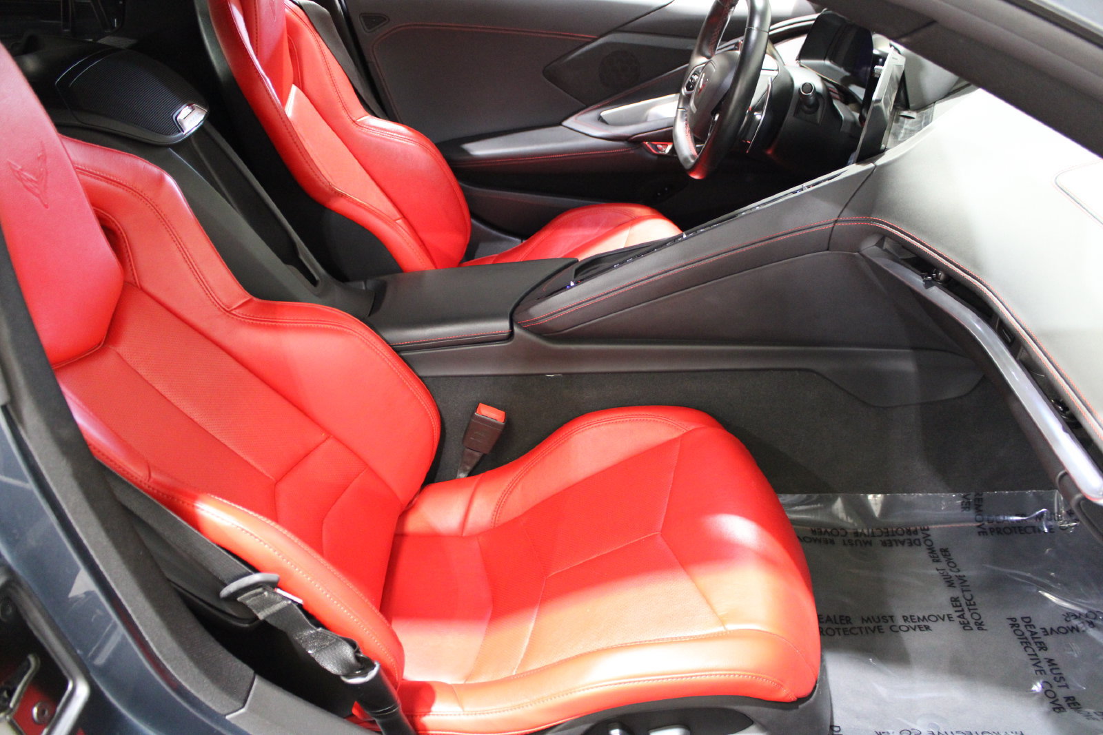 Used 2021 Chevrolet Corvette Stingray Coupe w/ Z51 Performance Package RWD image 33