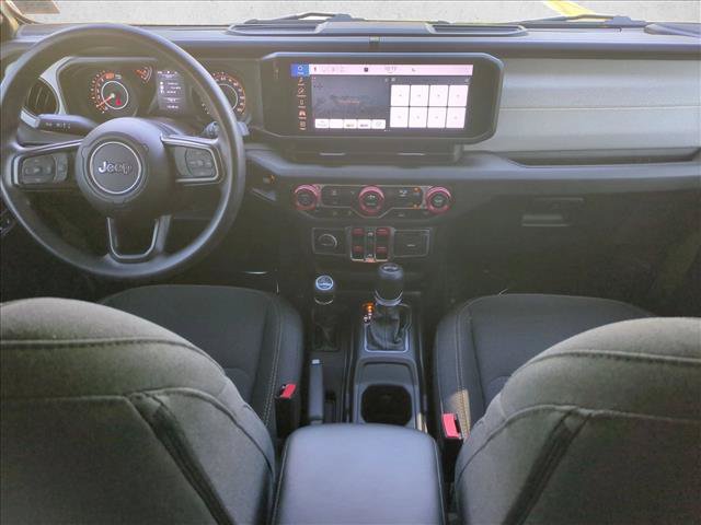 Used 2025 Jeep Wrangler Unlimited Sport AWD/4WD image 16