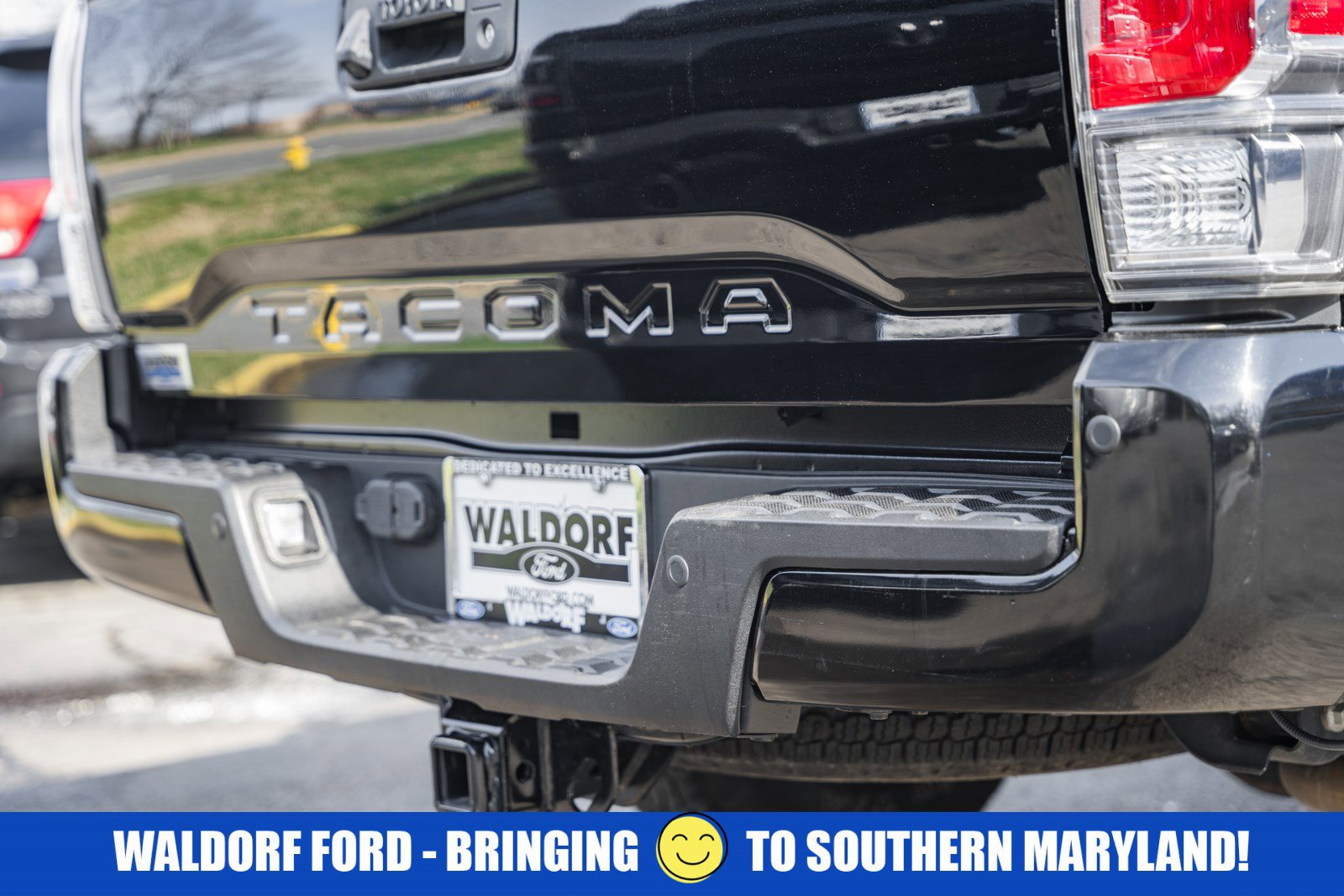 Used 2021 Toyota Tacoma TRD Off-Road w/ TRD Premium Off Road Package image 7