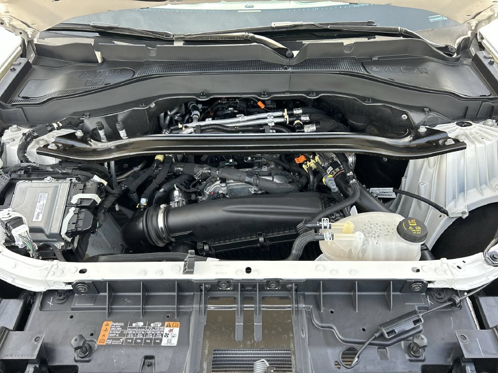 Used 2025 Ford Explorer ST-Line RWD image 30