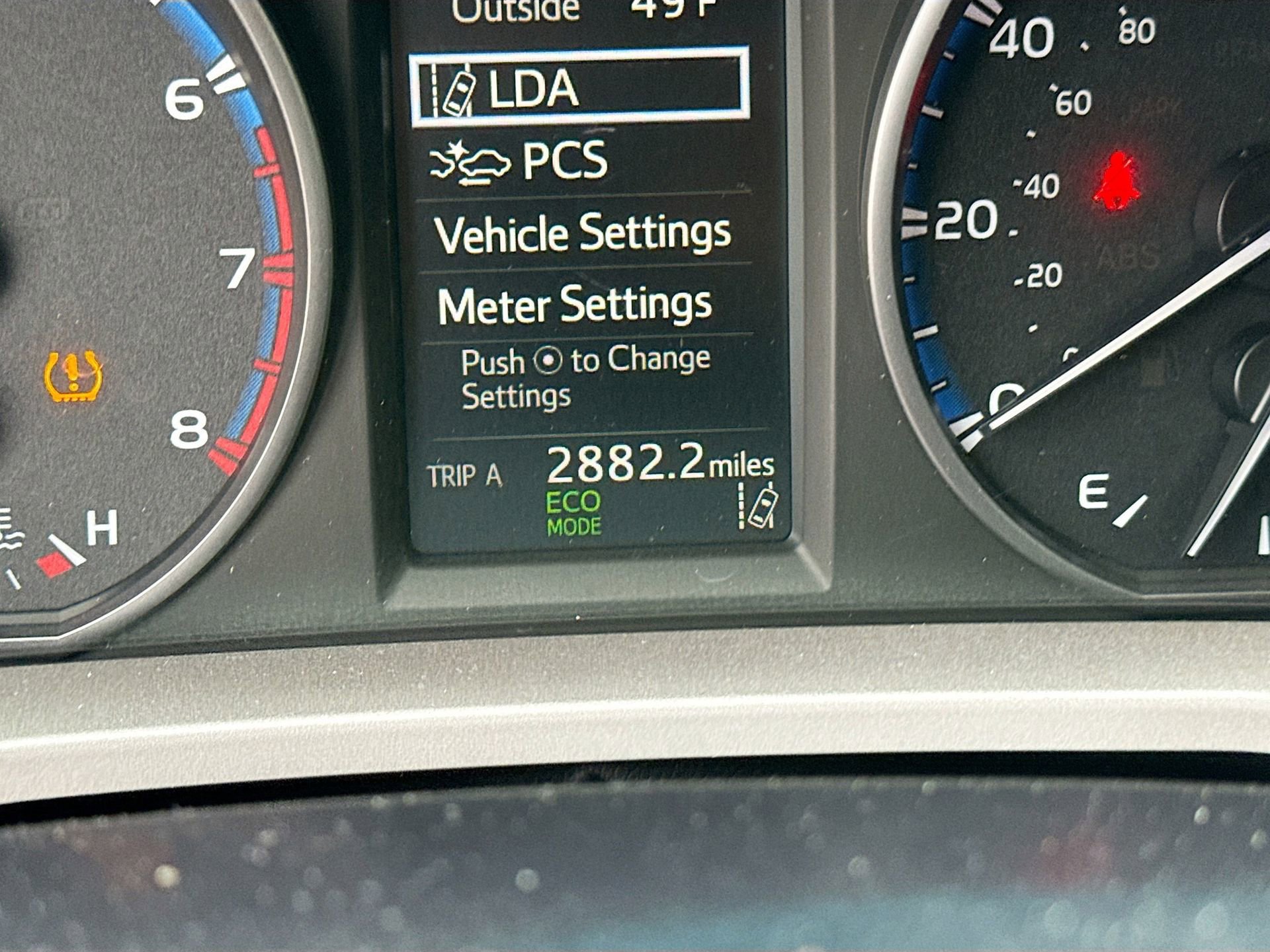 Used 2017 Toyota RAV4 LE image 13