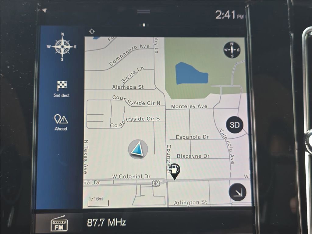 Used 2019 Volvo XC40 T5 Momentum image 18