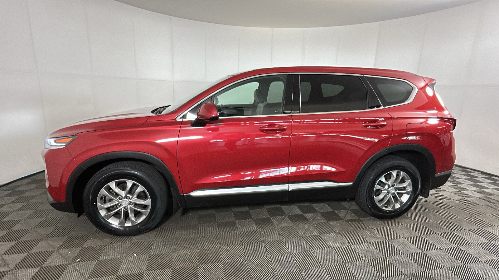 Used 2019 Hyundai Santa Fe SEL FWD image 7