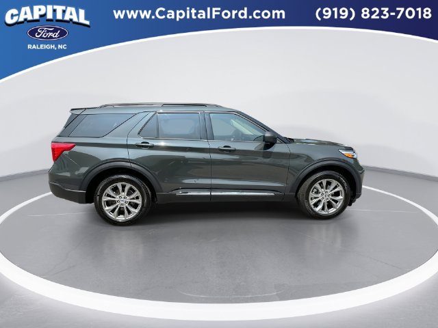 Certified 2023 Ford Explorer XLT w/ Equipment Group 202A AWD/4WD image 9