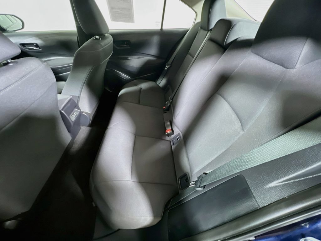 Used 2025 Toyota Corolla LE FWD image 20