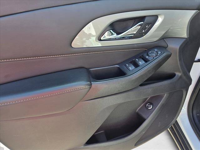 Used 2021 Chevrolet Traverse LT FWD image 9