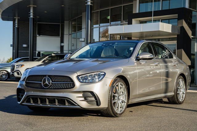 Used 2023 Mercedes-Benz E 450 4MATIC Sedan image 3