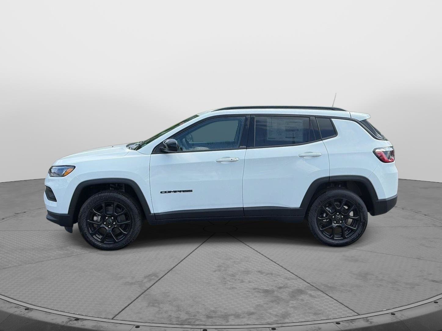 New 2026 Jeep Compass Latitude AWD/4WD image 8