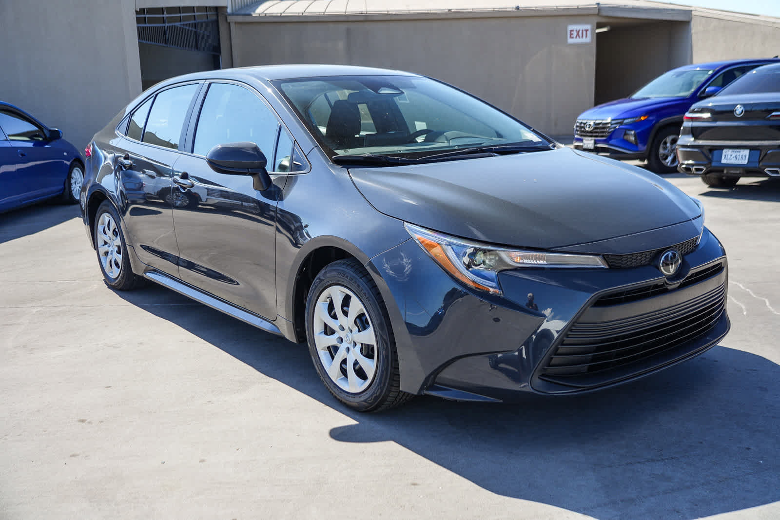 Used 2024 Toyota Corolla LE FWD image 5
