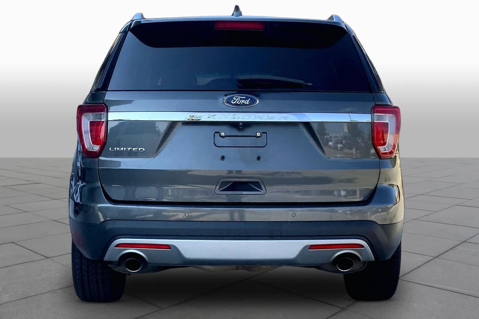 Used 2016 Ford Explorer Limited FWD image 5