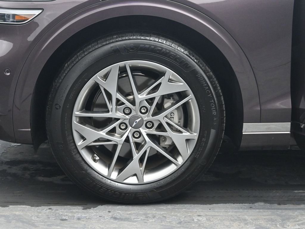 Used 2023 Genesis GV70 2.5T w/ Advanced Package image 32