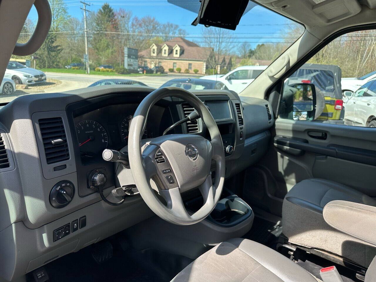 Used 2020 Nissan NV 2500 High Roof RWD image 18