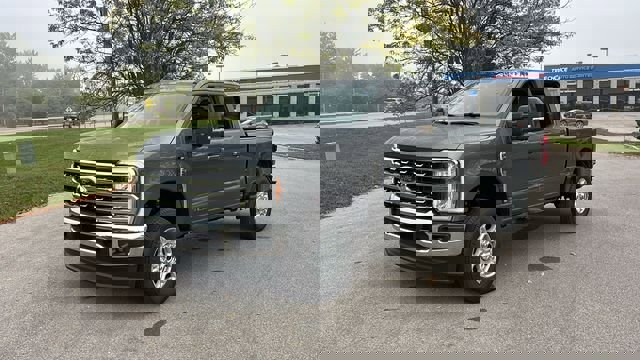 New 2026 Ford F350 XLT w/ XLT Premium Package image 2