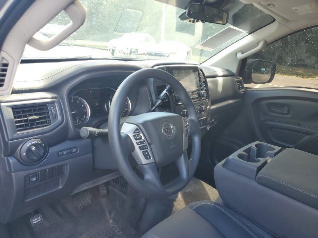 Used 2022 Nissan Titan S RWD image 14