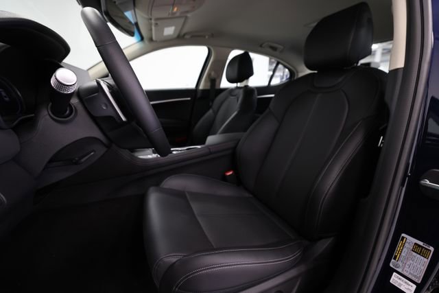 Used 2026 Genesis G70 2.5T AWD/4WD image 19