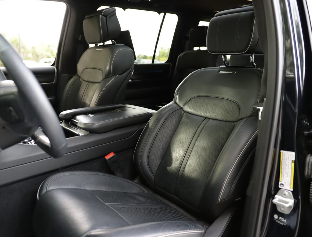 Used 2024 Jeep Grand Wagoneer Series II Obsidian w/ Quick Order Packagew 28T AWD/4WD image 30