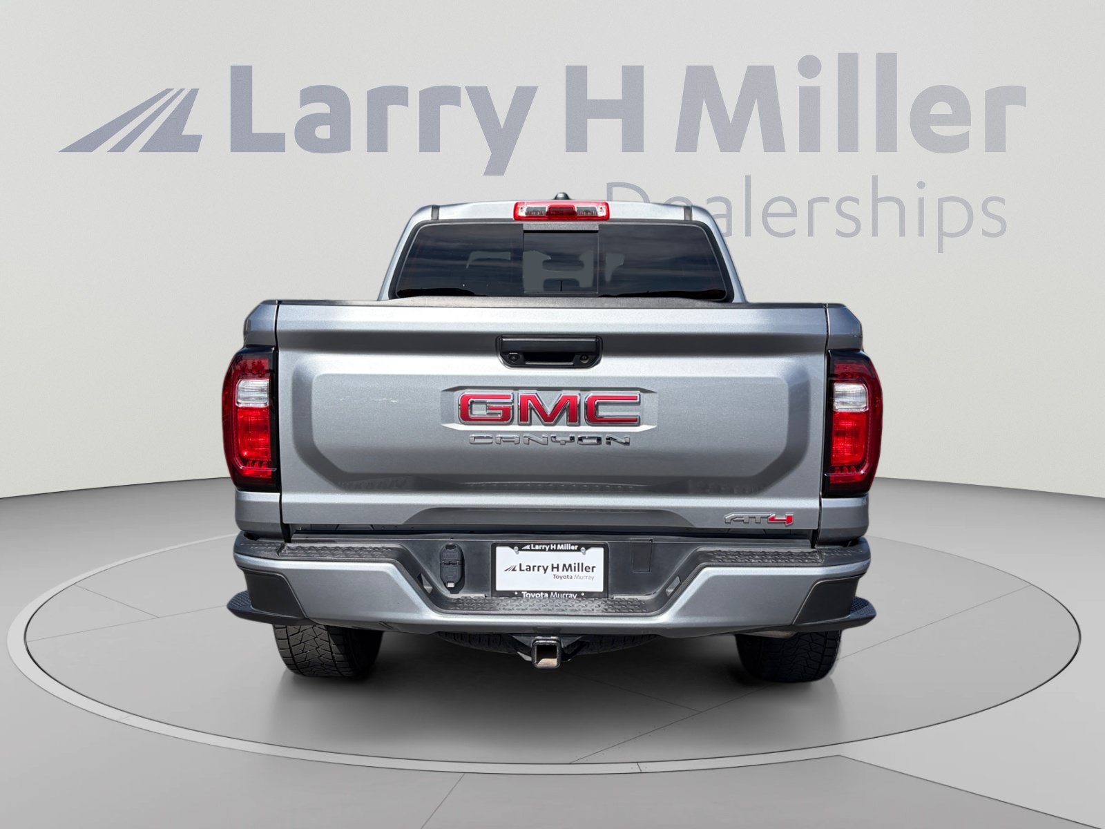 Used 2023 GMC Canyon AT4 w/ LPO, Skid Plate Package AWD/4WD image 4