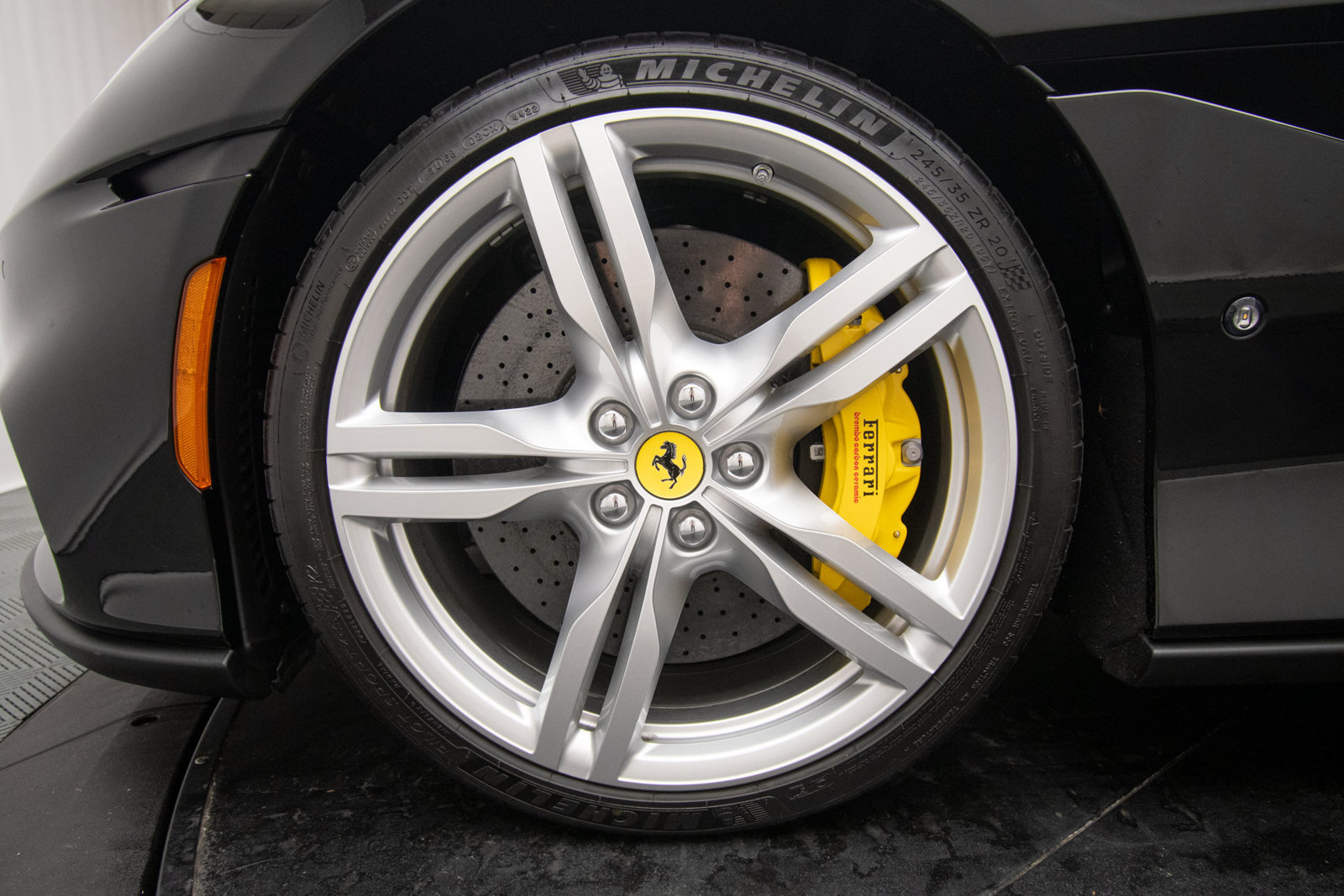 Used 2023 Ferrari Portofino M RWD image 41