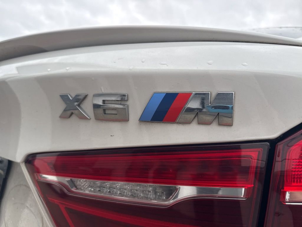 Used 2015 BMW X6 M Base image 9
