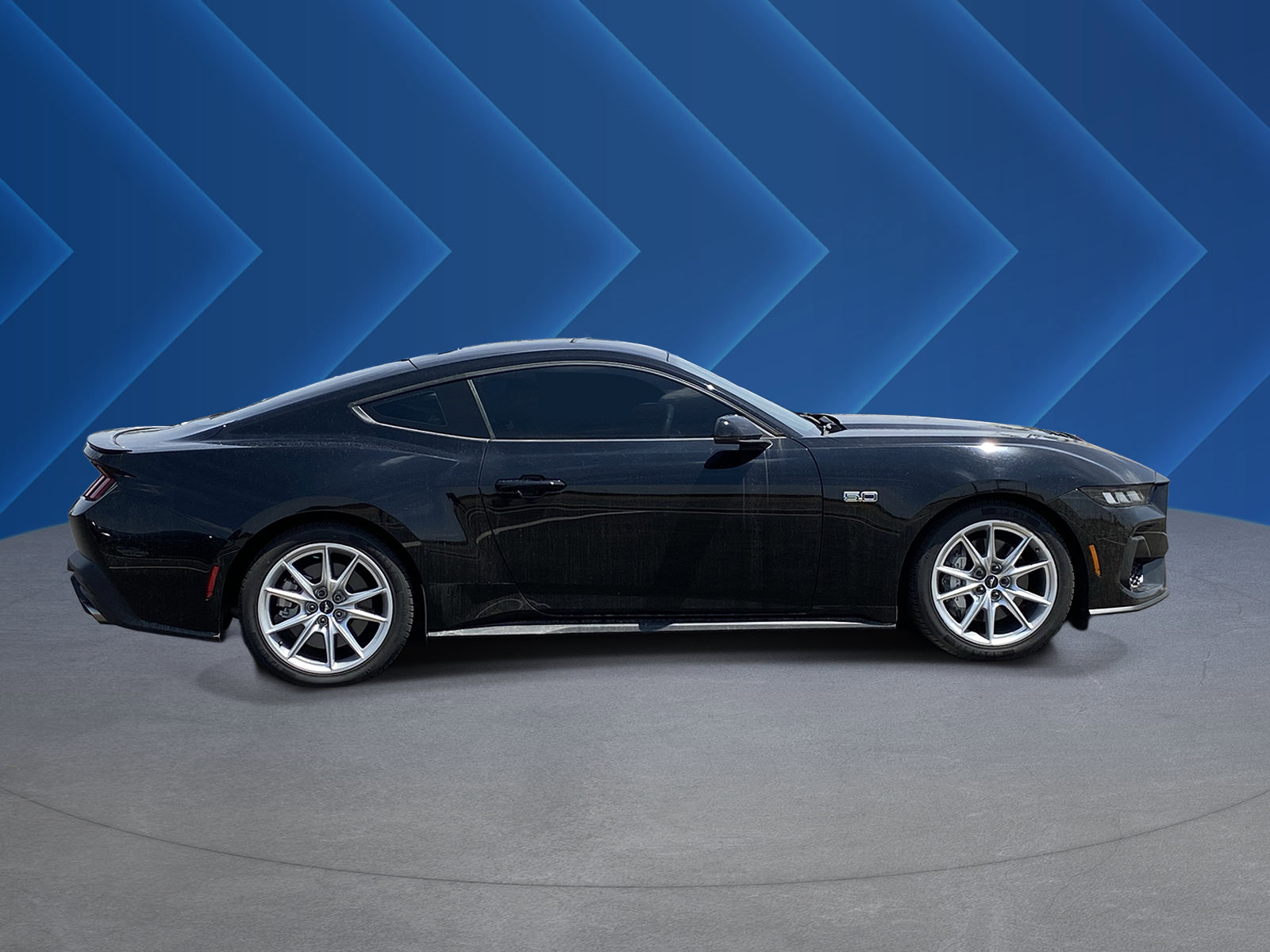 Used 2024 Ford Mustang GT Premium RWD image 2