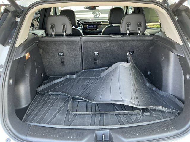 Used 2022 Buick Encore GX Select w/ Sport Touring Package FWD image 17