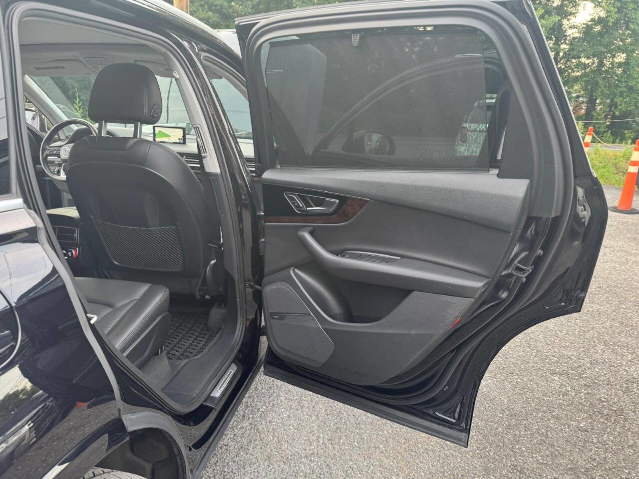 Used 2017 Audi Q7 3.0T Prestige image 38