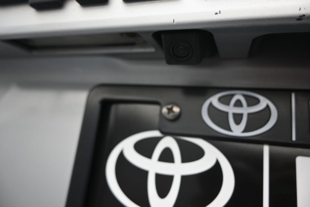 Used 2023 Toyota 4Runner SR5 AWD/4WD image 38