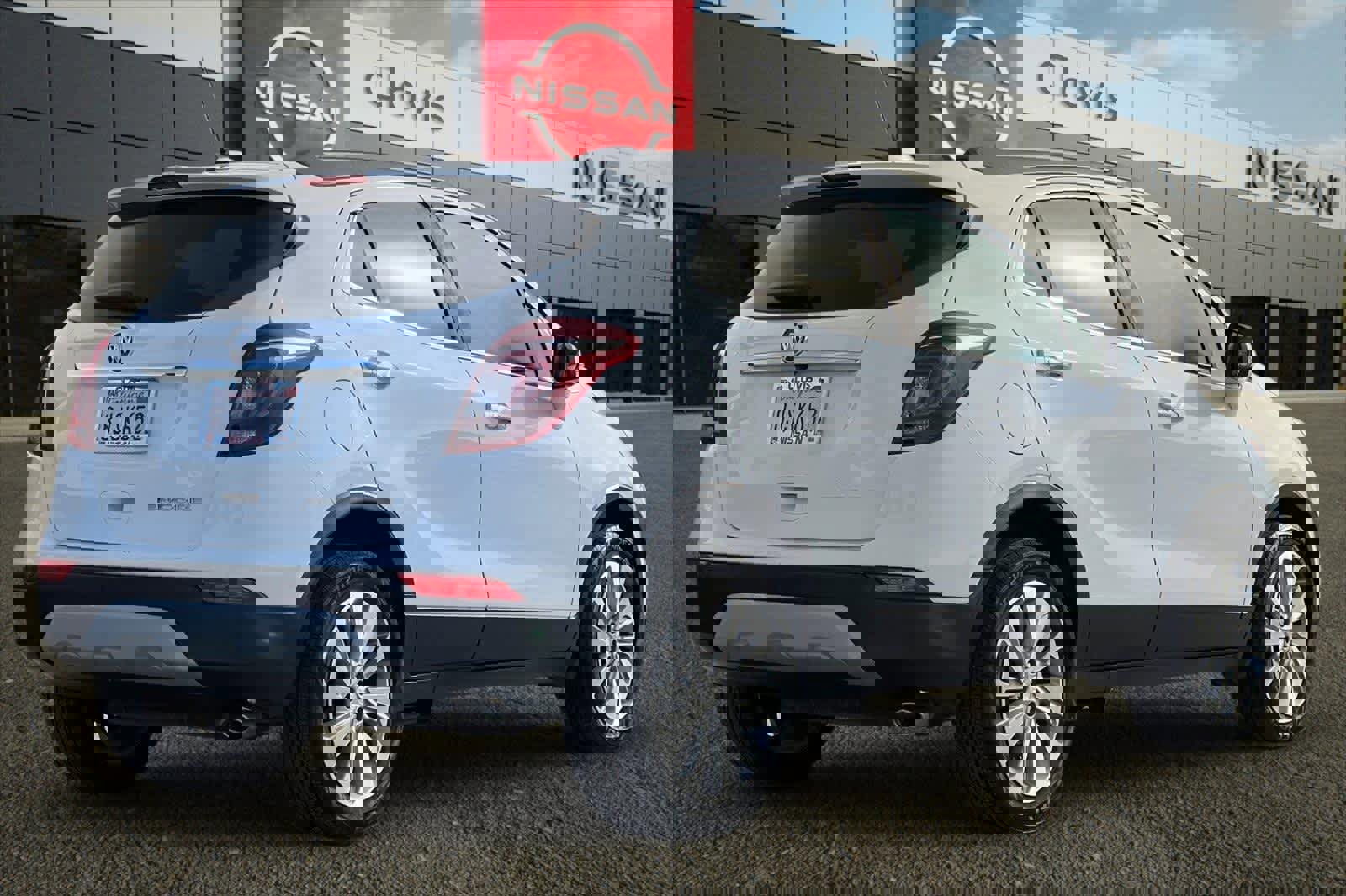 Used 2019 Buick Encore Preferred image 3