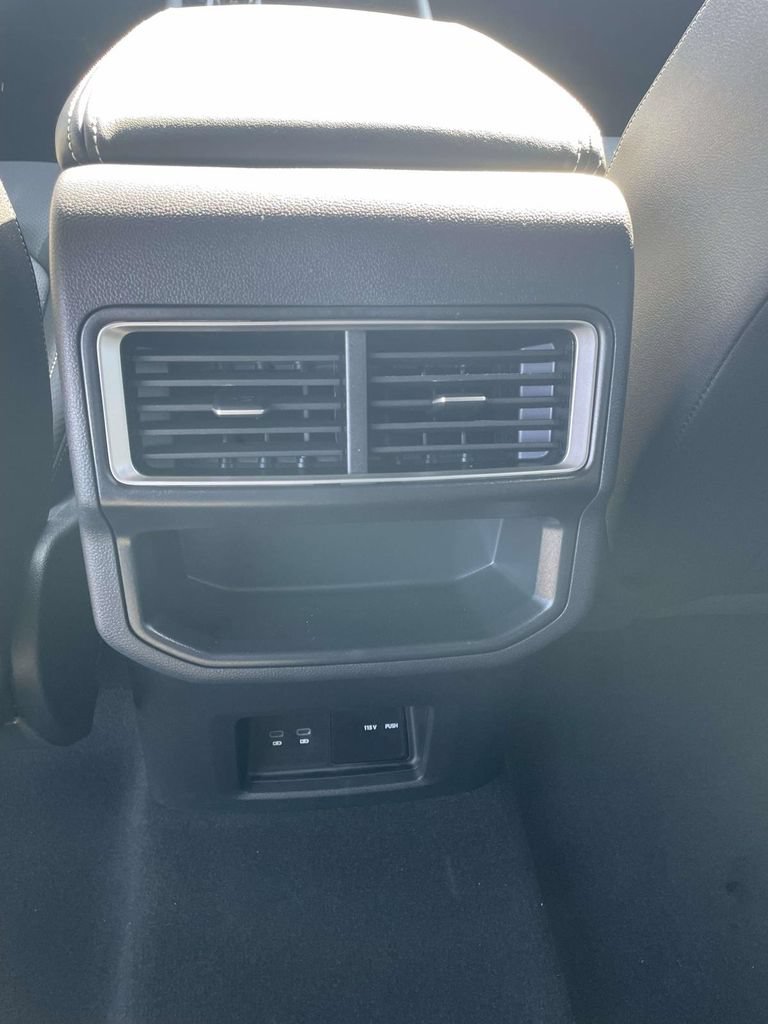New 2026 Volkswagen Atlas Cross Sport SE FWD image 13