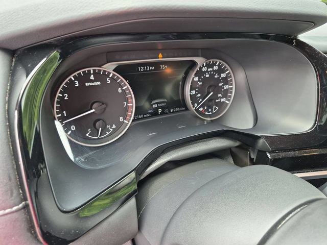 Used 2024 Nissan Pathfinder SV AWD/4WD image 17
