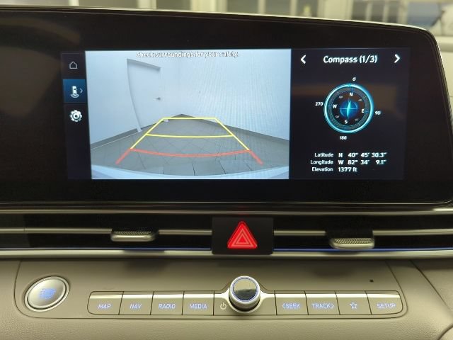 Used 2025 Hyundai Elantra SEL FWD image 19