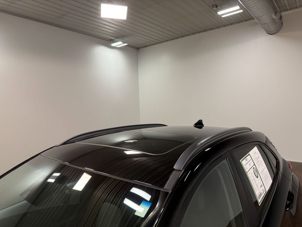 Used 2021 Hyundai Kona SEL Plus AWD/4WD image 42