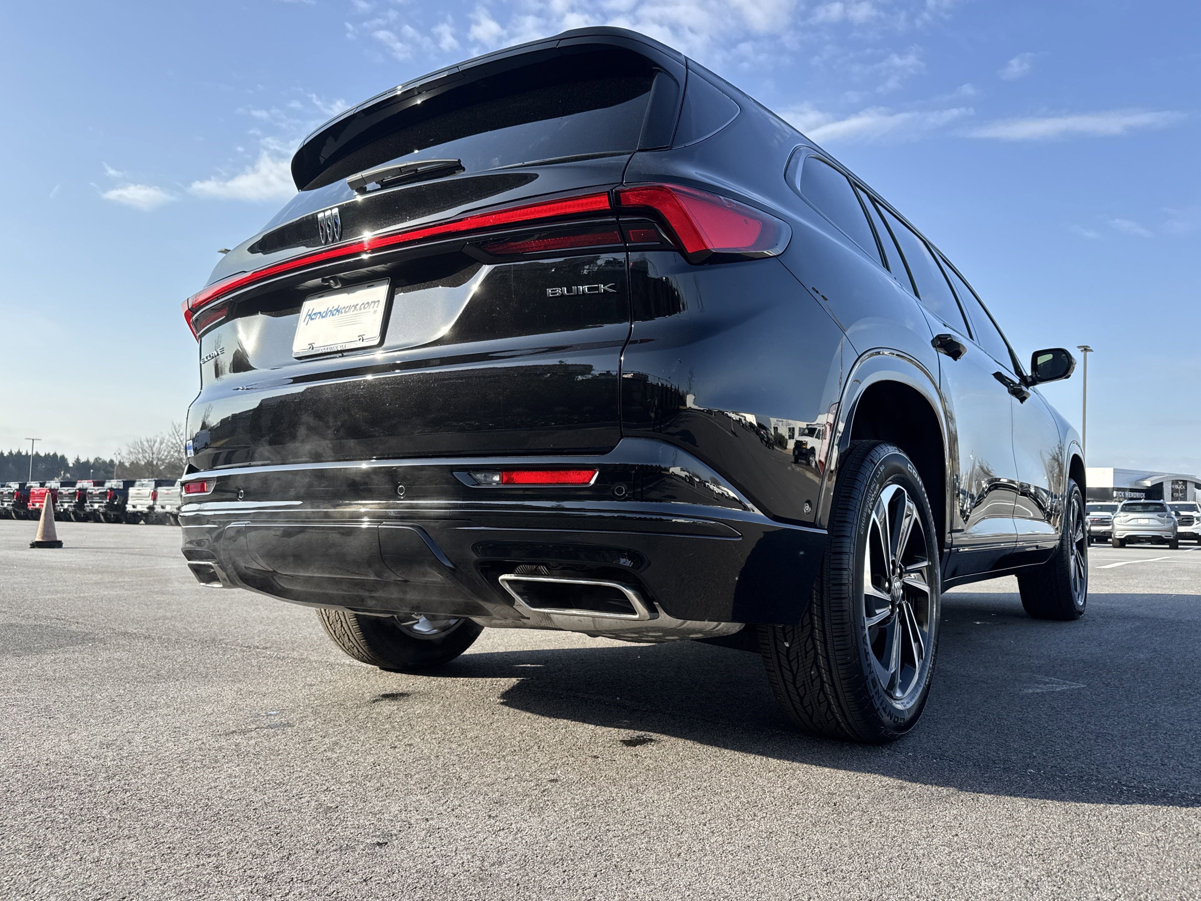 New 2025 Buick Enclave Sport Touring w/ Super Cruise Package image 10
