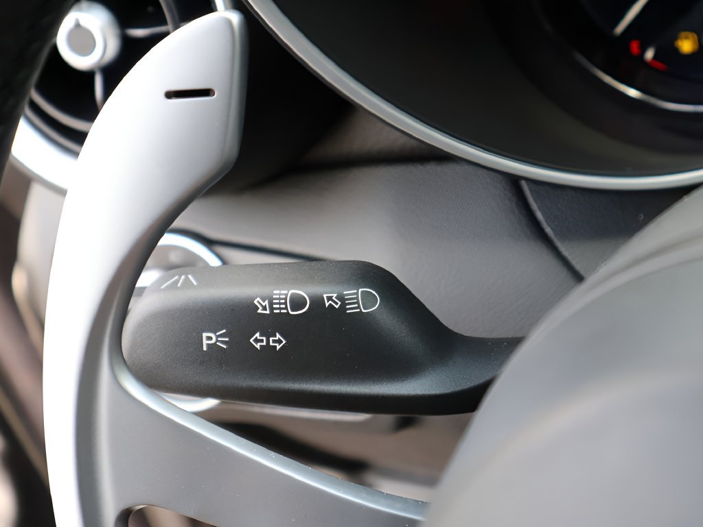 New 2026 Alfa Romeo Giulia AWD w/ Driving Assist Package image 36