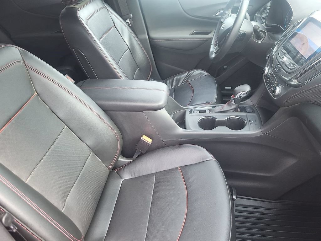 Used 2022 Chevrolet Equinox RS w/ RS Leather Package AWD/4WD image 32