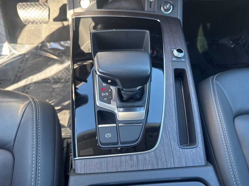 Used 2022 Audi Q5 2.0T Premium Plus w/ Premium Plus Package image 22