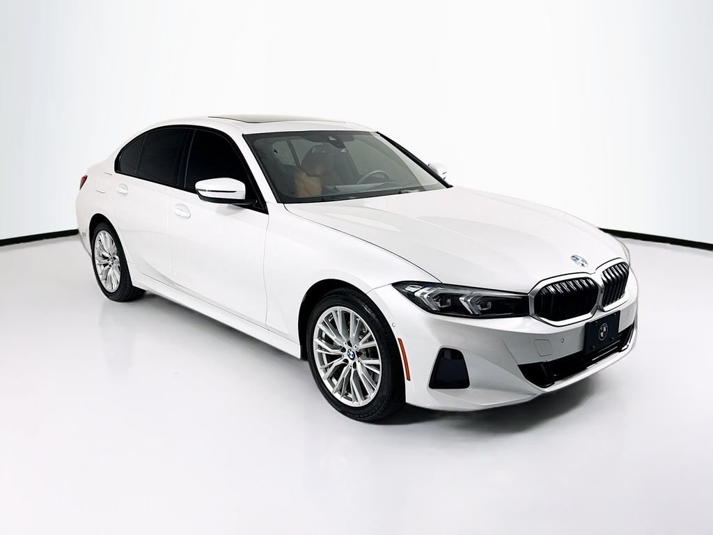 Used 2023 BMW 330i xDrive Sedan w/ Premium Package AWD/4WD image 3
