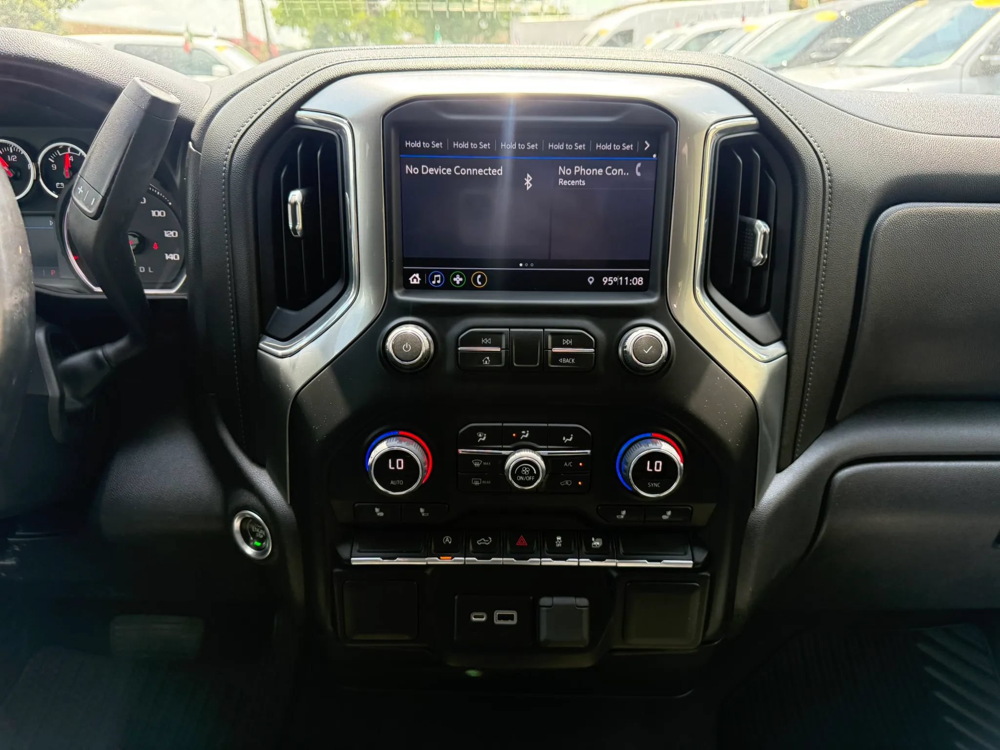 Used 2021 Chevrolet Silverado 1500 LT RWD image 9