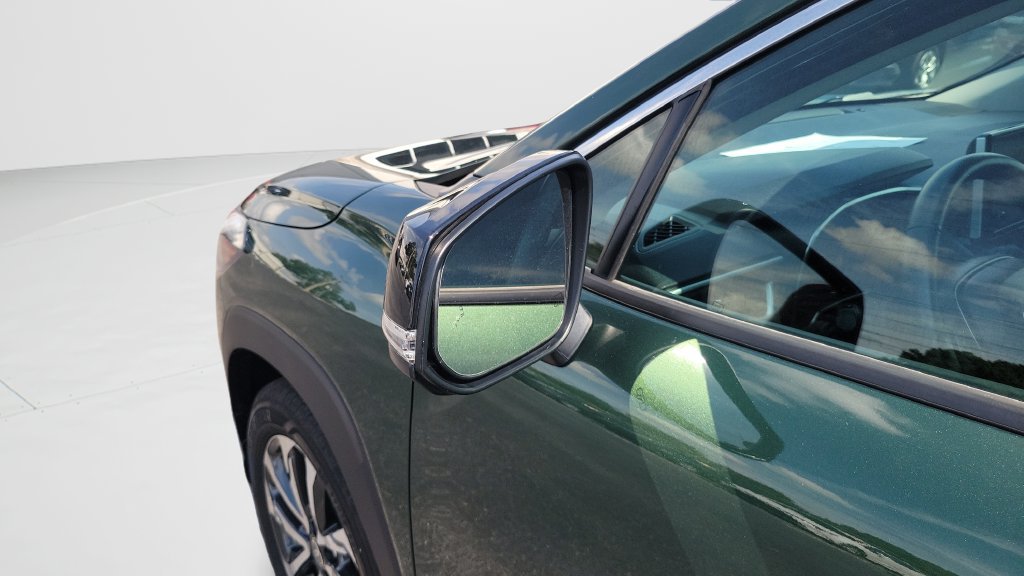 Used 2025 Toyota Corolla Cross XLE AWD/4WD image 11