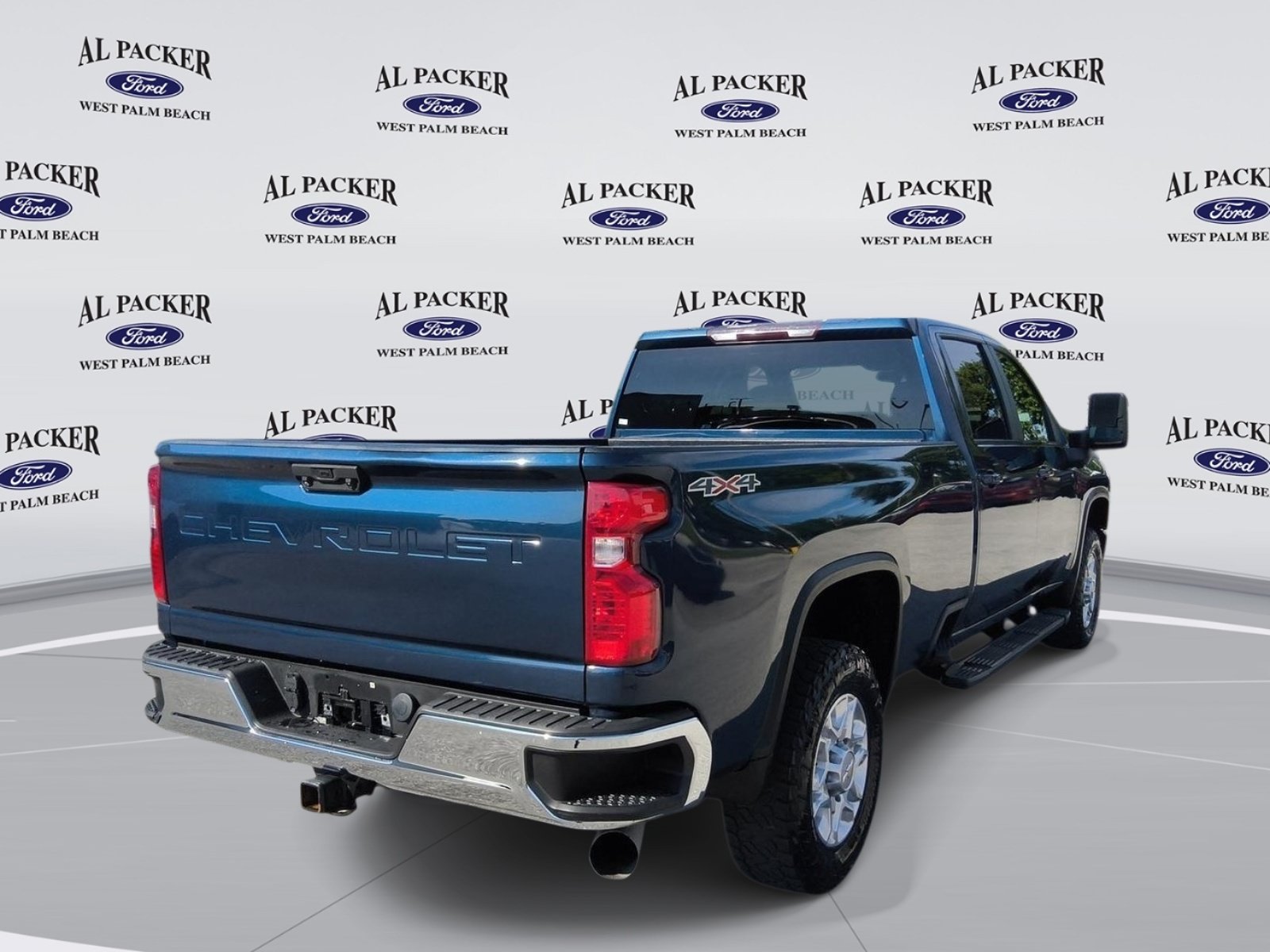 Used 2022 Chevrolet Silverado 2500 LT w/ Convenience Package AWD/4WD image 5